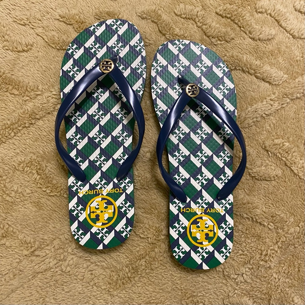 🍀Tory Burch Navy and Emerald Monogram Flip Flops